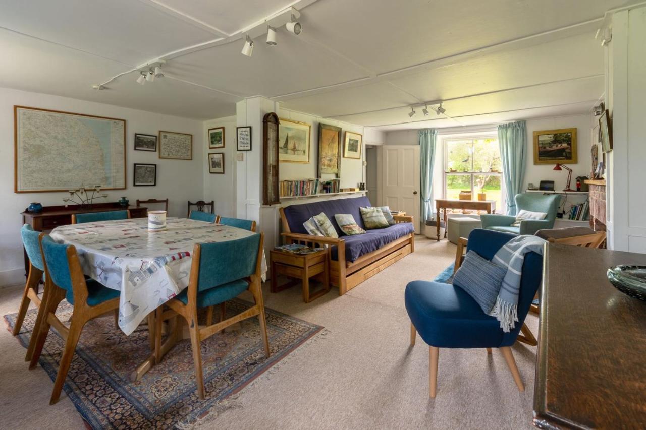 Adorable Two Bed Norfolk Broads Holiday Home - River Views With Moorings & Fishing Stalham Zewnętrze zdjęcie