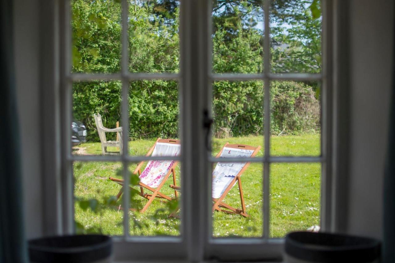 Adorable Two Bed Norfolk Broads Holiday Home - River Views With Moorings & Fishing Stalham Zewnętrze zdjęcie