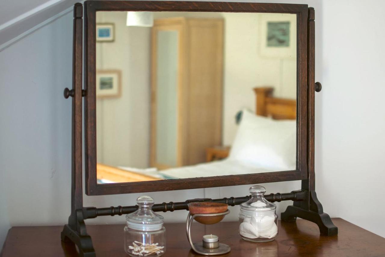 Adorable Two Bed Norfolk Broads Holiday Home - River Views With Moorings & Fishing Stalham Zewnętrze zdjęcie