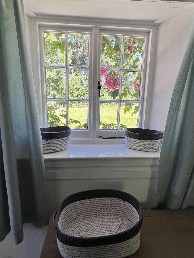 Adorable Two Bed Norfolk Broads Holiday Home - River Views With Moorings & Fishing Stalham Zewnętrze zdjęcie